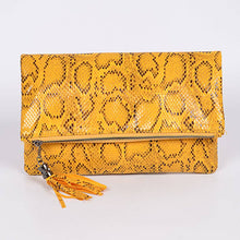 Load image into Gallery viewer, Leopard Print Camo Clutch
